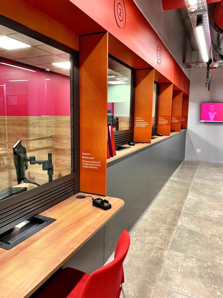 Ukhuni Bank Teller