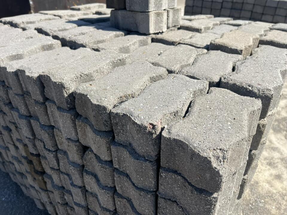 Interlocking Eco-Pavers